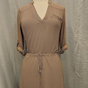 Tan long sleeve v-neck dress